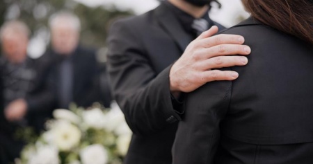 Quels services funéraires proposent un accompagnement personnalisé ?